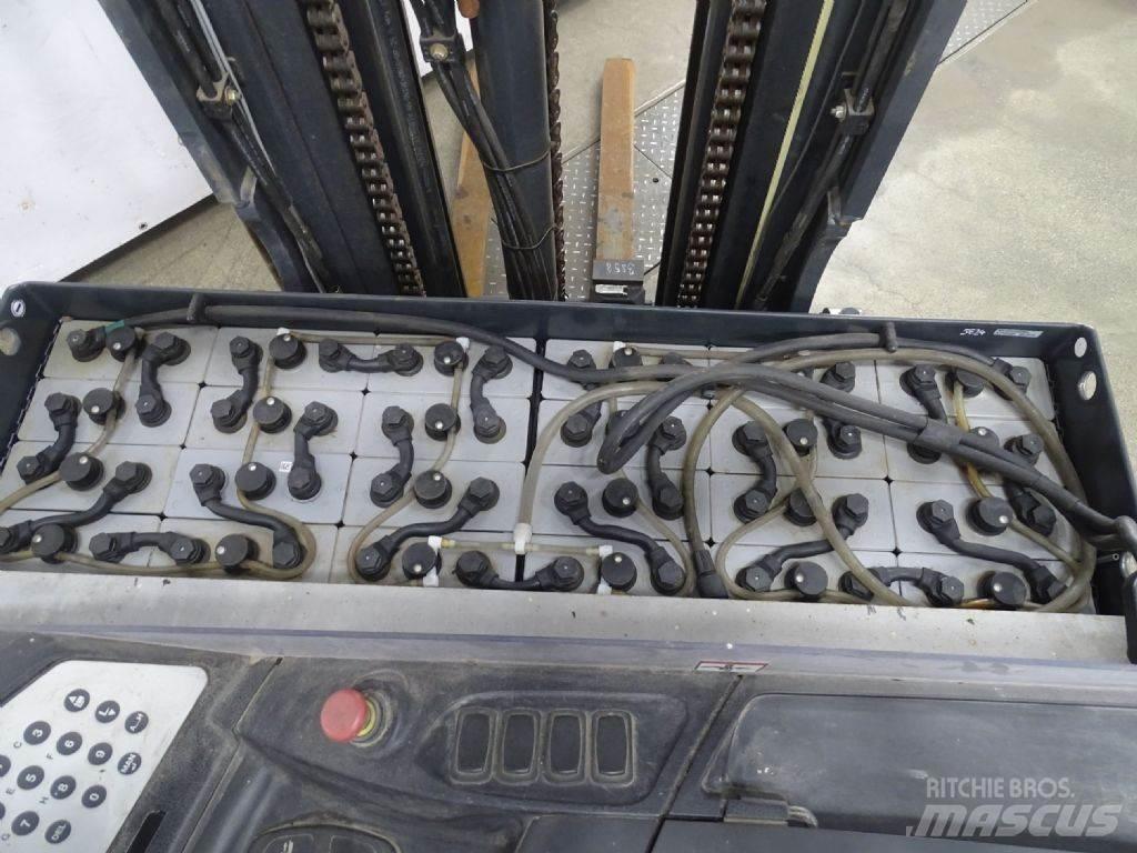 Still FM-X17 Šakiniai krautuvai su prailgintu keltuvu