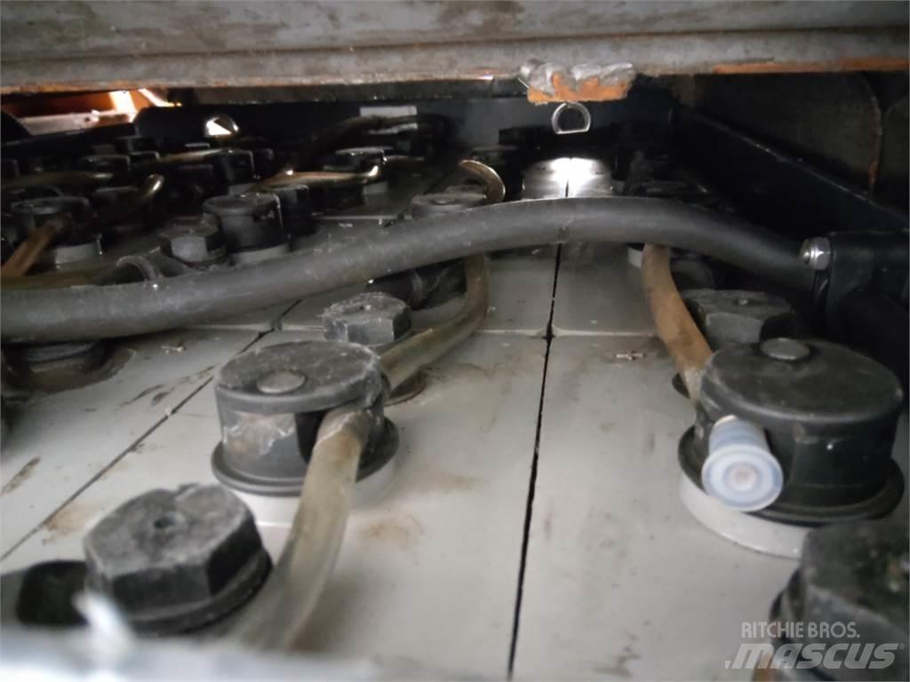 Still RX20-16 Elektriniai šakiniai krautuvai