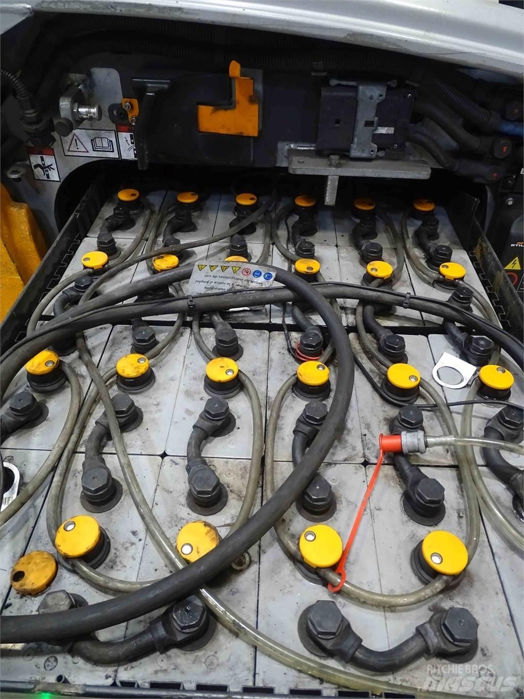 Still RX20-18 Elektriniai šakiniai krautuvai