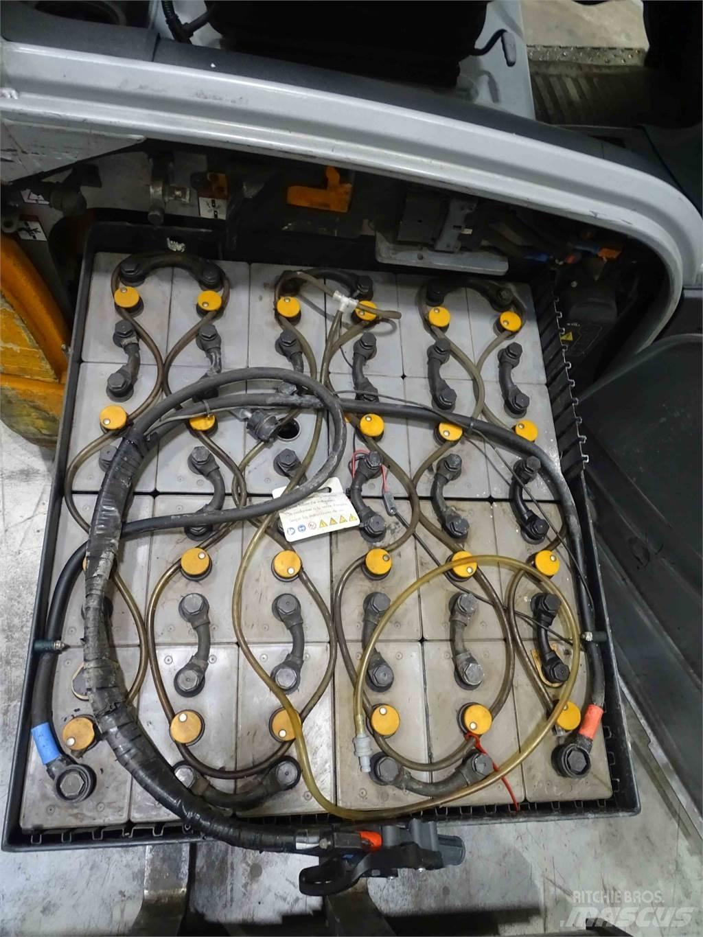 Still RX20-20L Elektriniai šakiniai krautuvai