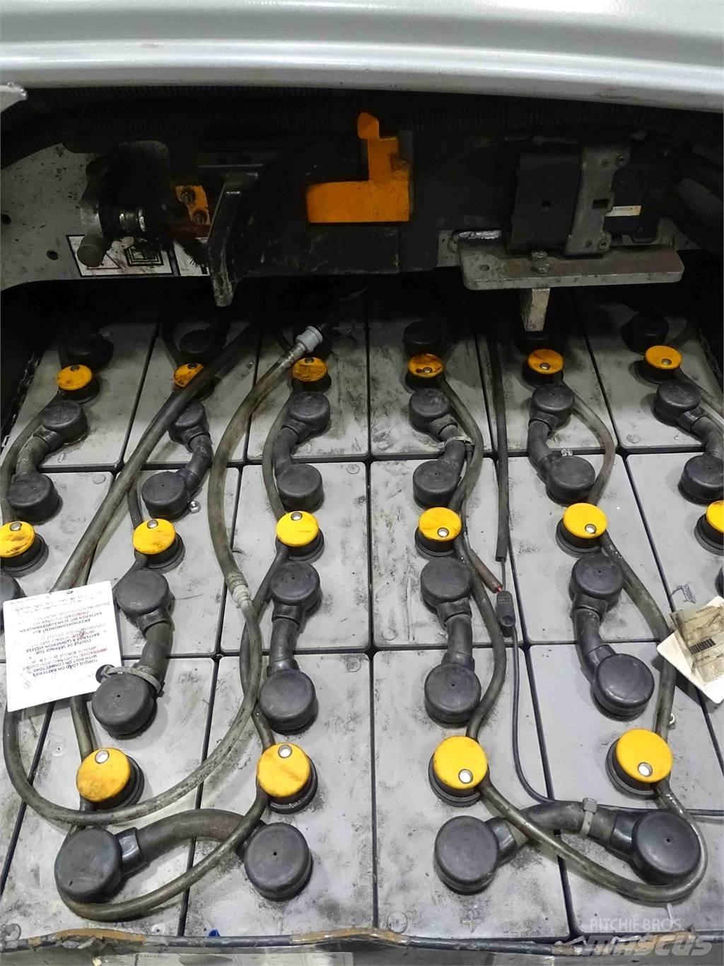 Still RX20-20L Elektriniai šakiniai krautuvai