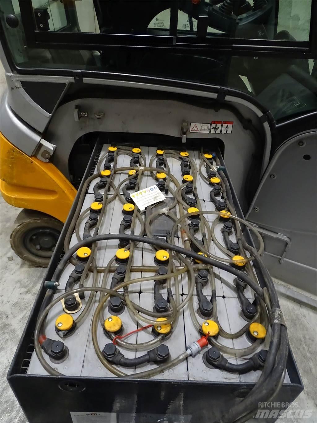 Still RX2016P Elektriniai šakiniai krautuvai