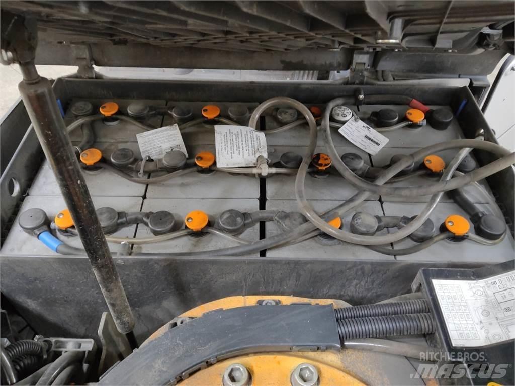 Still RX50-15 Elektriniai šakiniai krautuvai