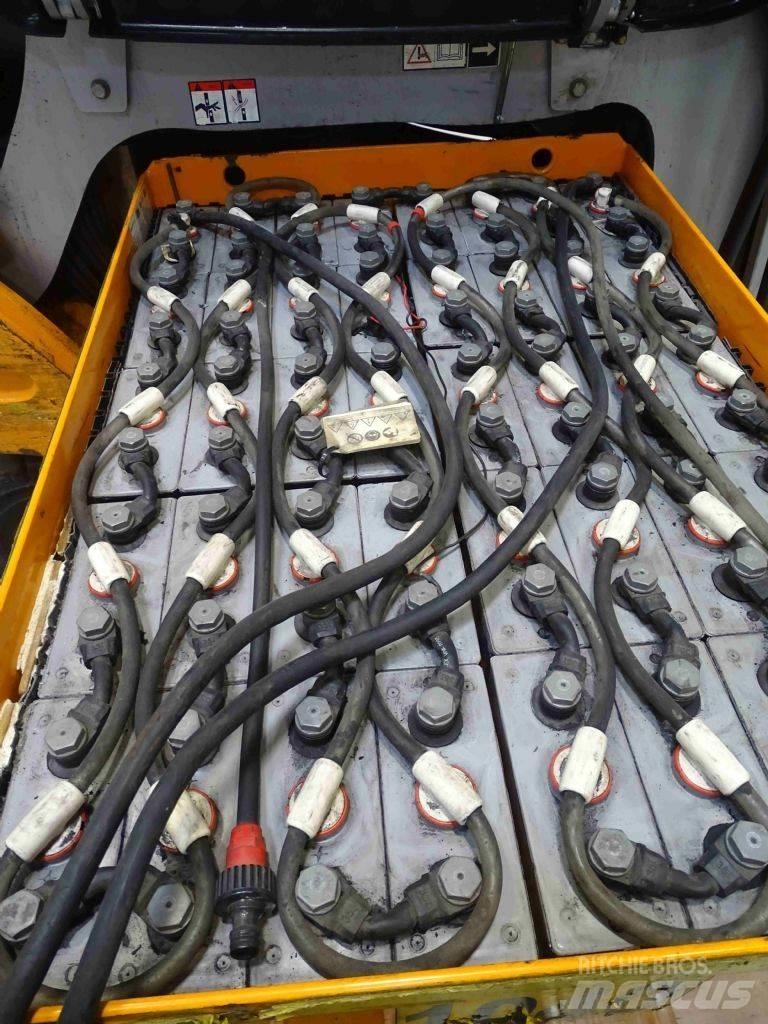 Still RX60-25 Elektriniai šakiniai krautuvai