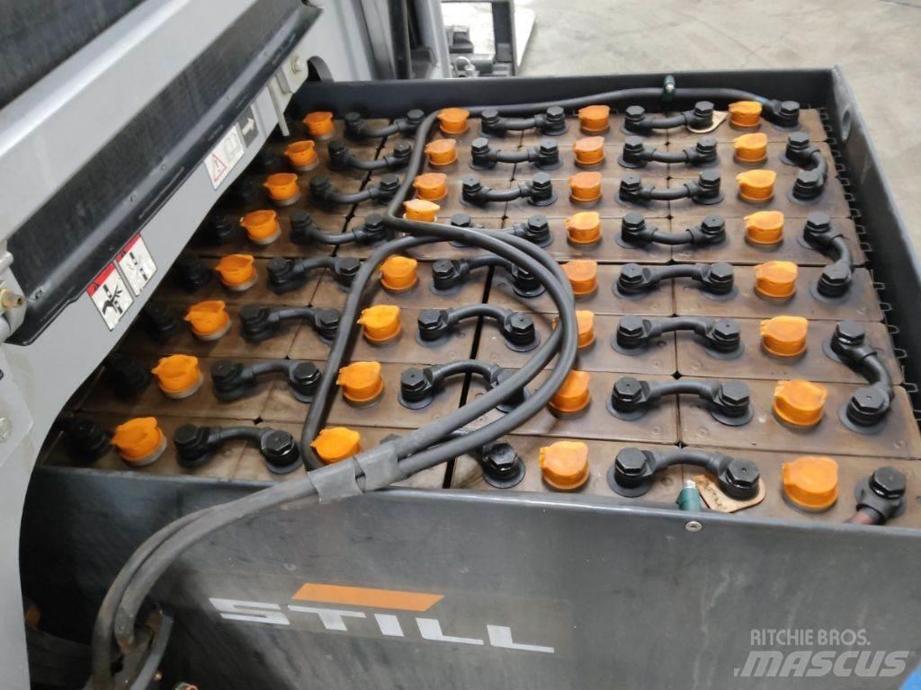 Still RX60-25 Elektriniai šakiniai krautuvai