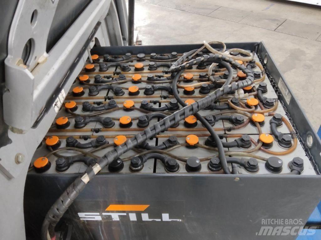 Still RX60-25 Elektriniai šakiniai krautuvai