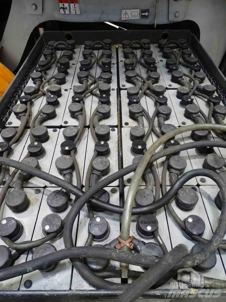 Still RX60-25 Elektriniai šakiniai krautuvai