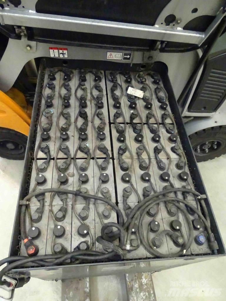 Still RX60-25 Elektriniai šakiniai krautuvai