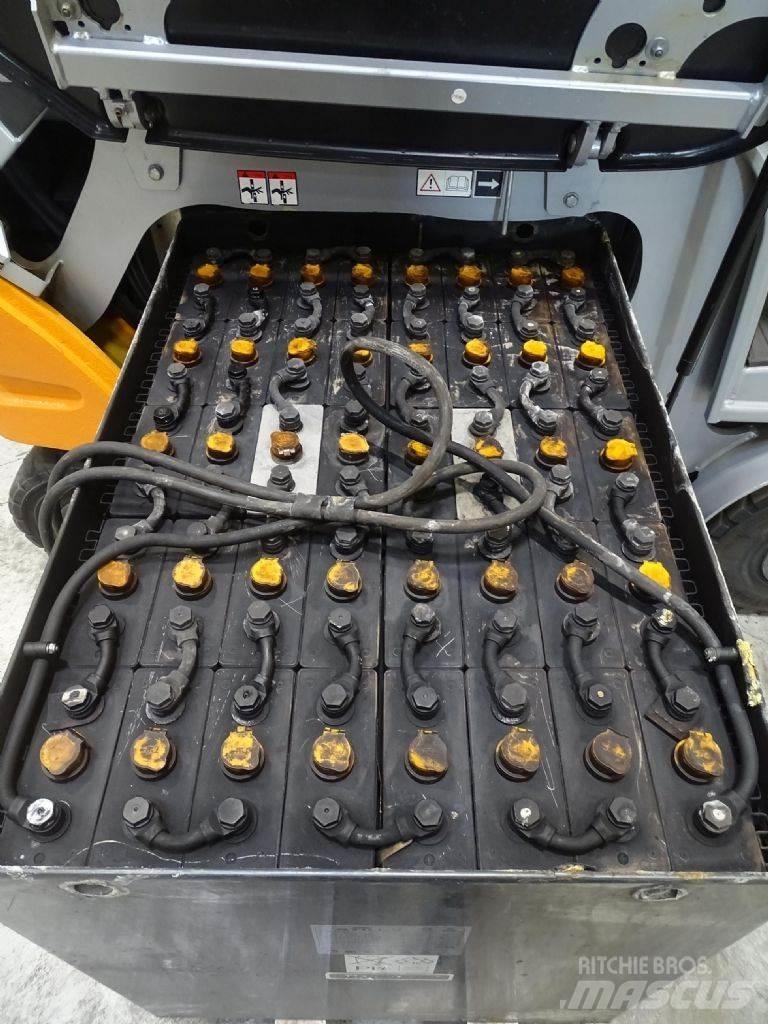 Still RX60-25 Elektriniai šakiniai krautuvai
