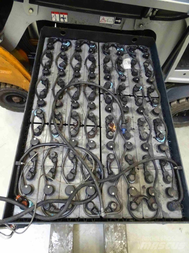 Still RX60-25 Elektriniai šakiniai krautuvai