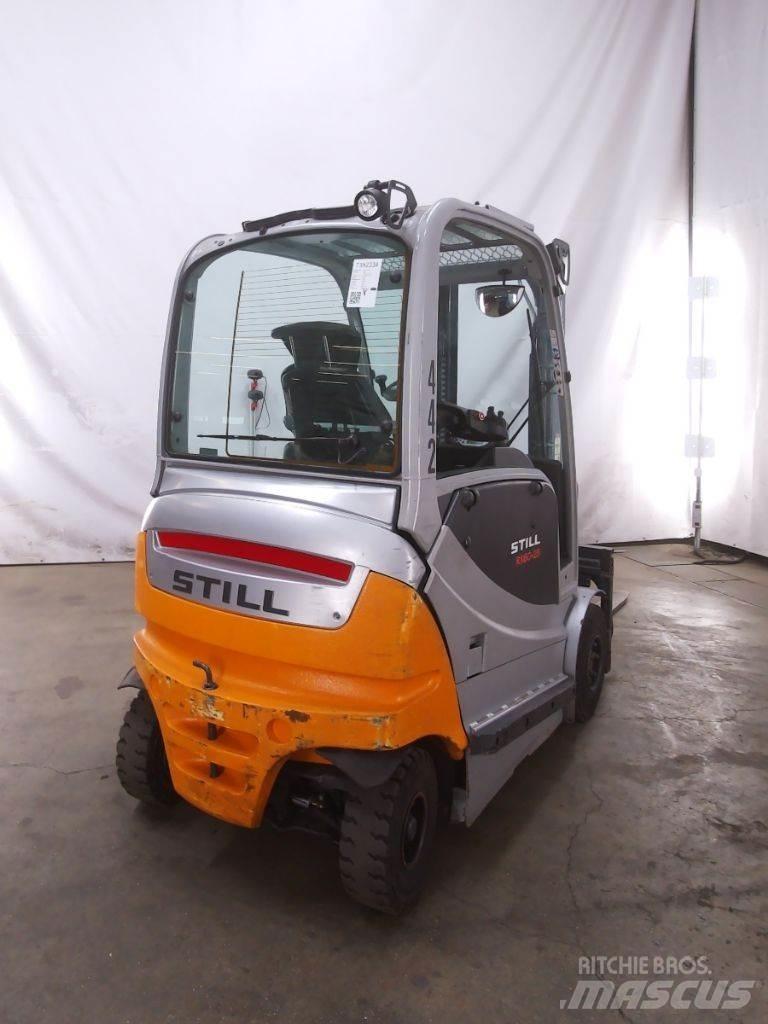 Still RX60-25 Elektriniai šakiniai krautuvai
