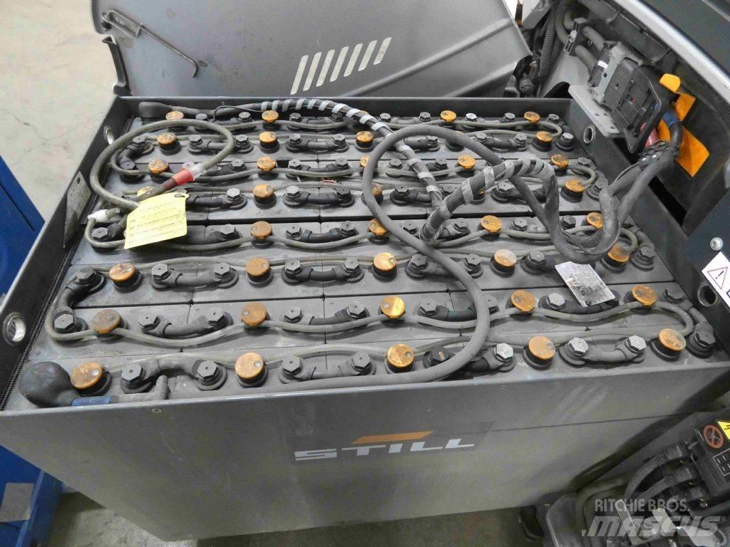 Still RX60-25 Elektriniai šakiniai krautuvai