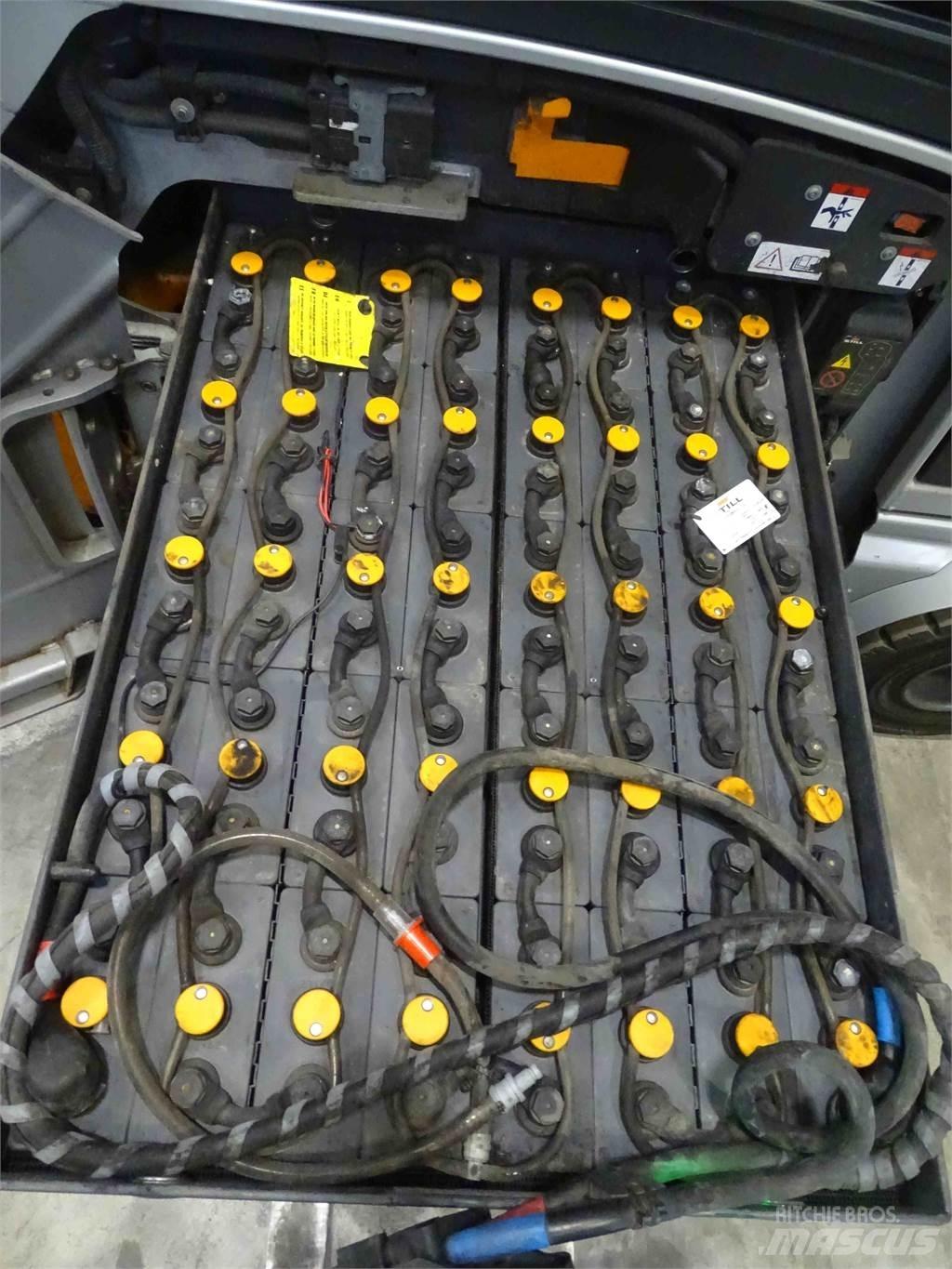 Still RX60-25 Elektriniai šakiniai krautuvai