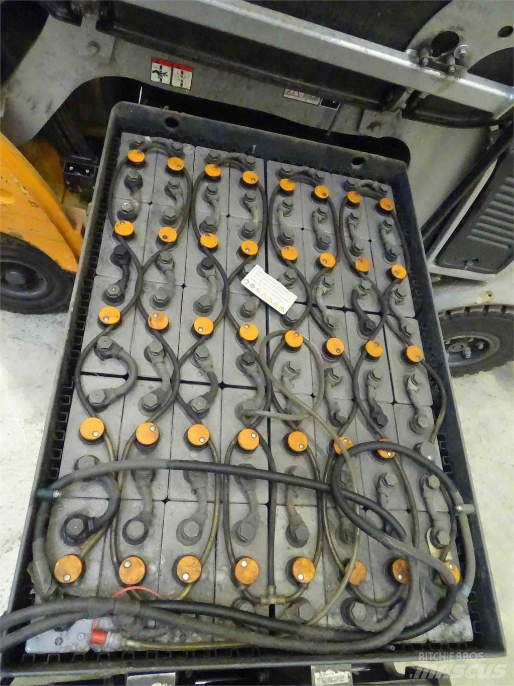 Still RX60-25 Elektriniai šakiniai krautuvai