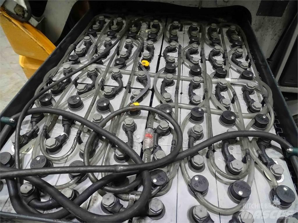 Still RX60-25 Elektriniai šakiniai krautuvai