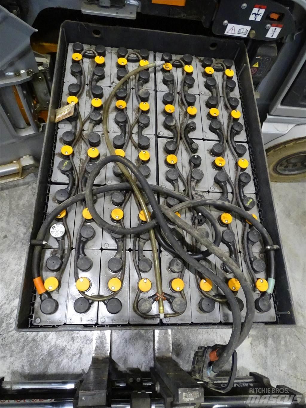 Still RX60-25 Elektriniai šakiniai krautuvai
