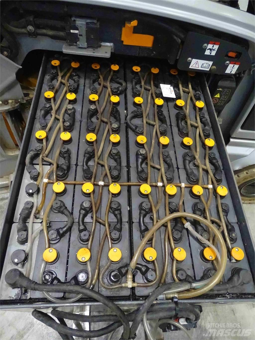 Still RX60-25 Elektriniai šakiniai krautuvai