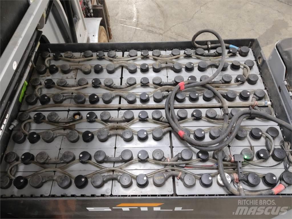 Still RX60-25 Elektriniai šakiniai krautuvai