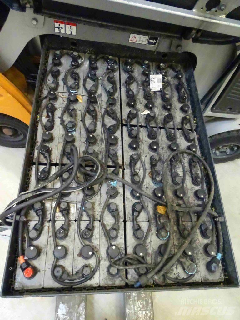 Still RX60-25/600 Elektriniai šakiniai krautuvai