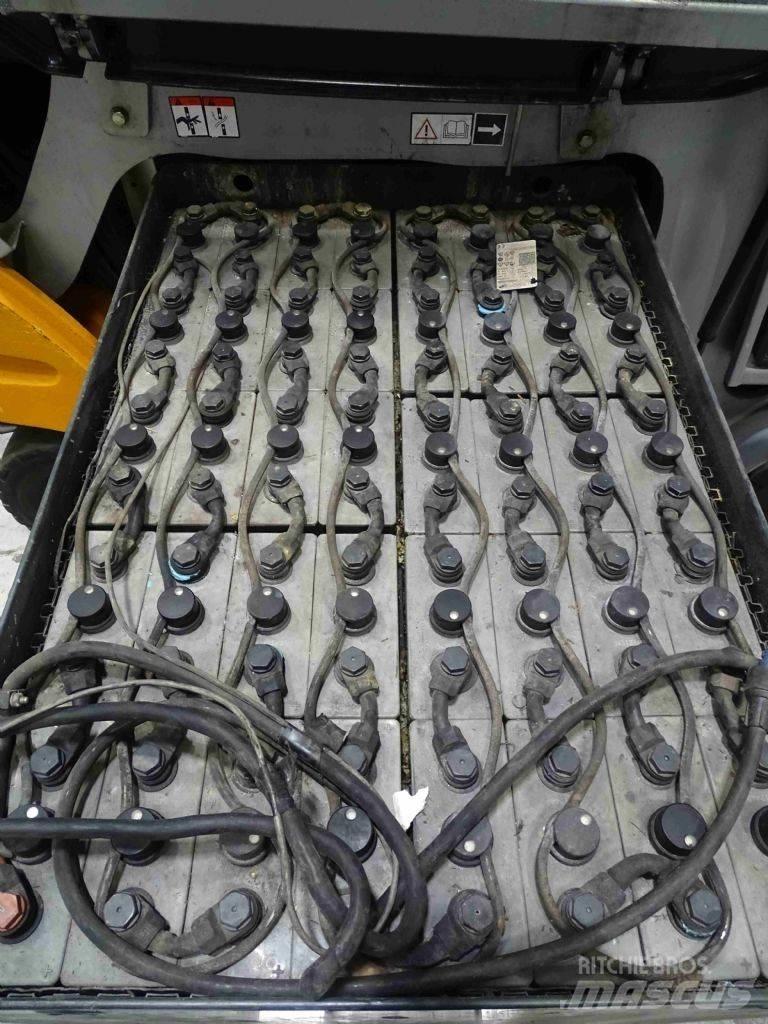 Still RX60-25/600 Elektriniai šakiniai krautuvai