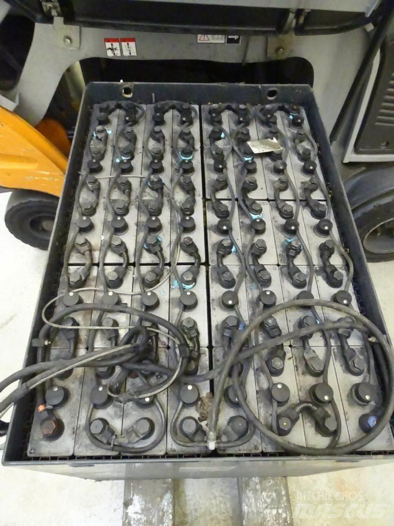 Still RX60-25/600 Elektriniai šakiniai krautuvai