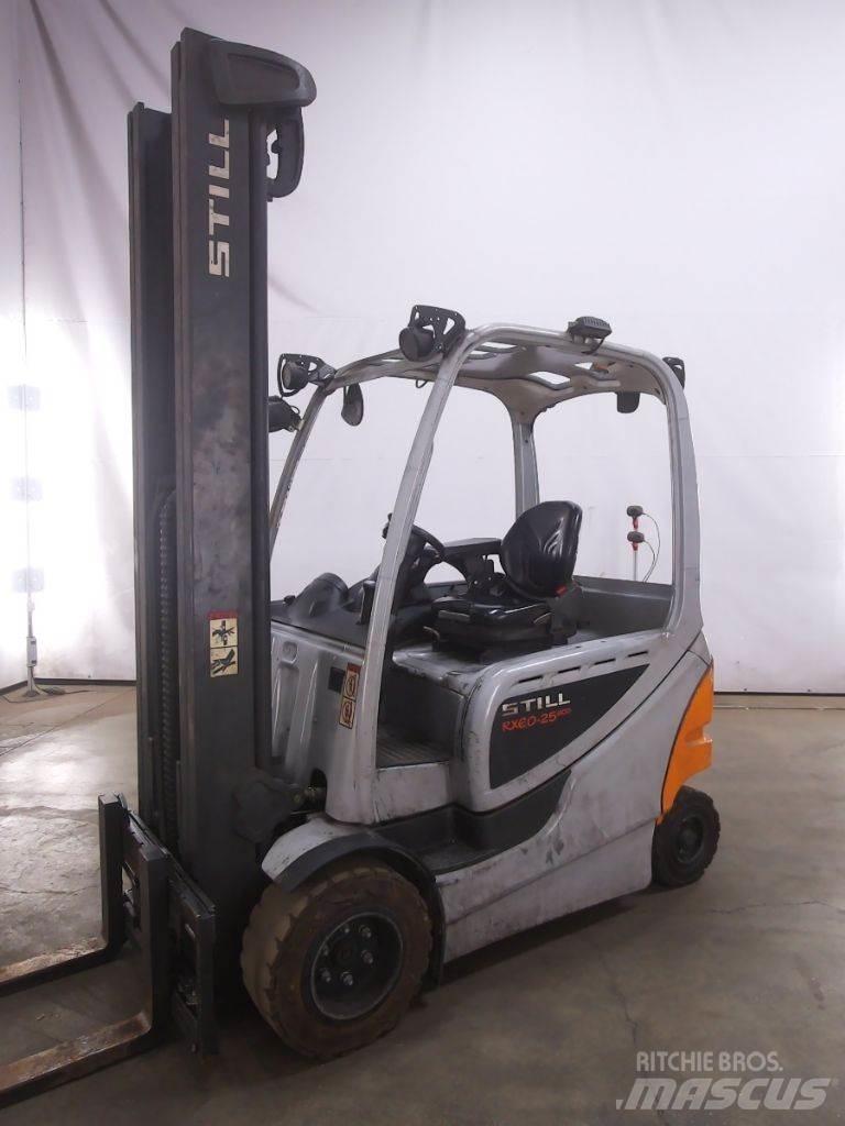 Still RX60-25/600 Elektriniai šakiniai krautuvai