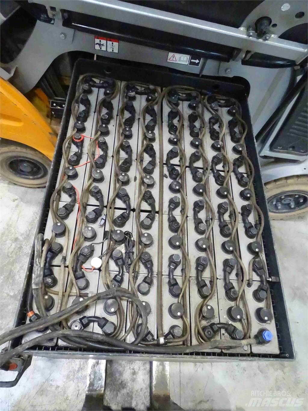 Still RX60-25/600 Elektriniai šakiniai krautuvai