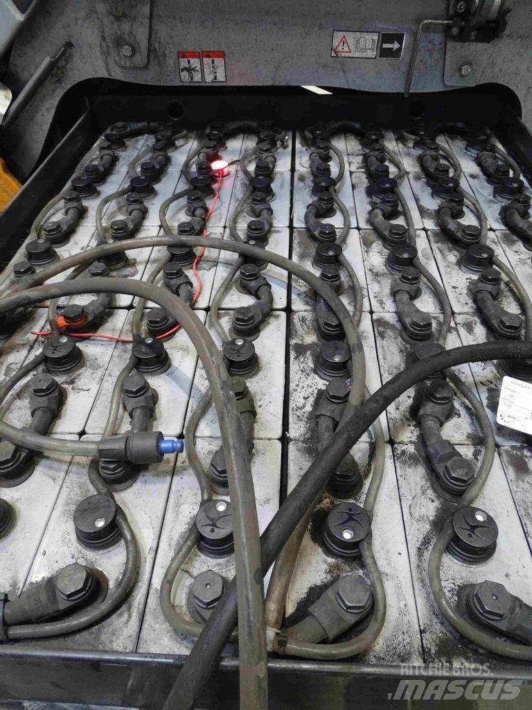 Still RX60-25L Elektriniai šakiniai krautuvai