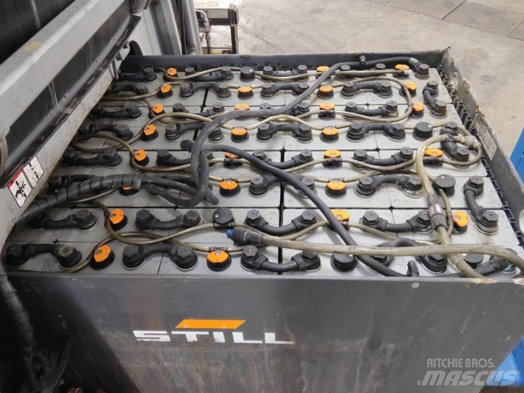 Still RX60-30 Elektriniai šakiniai krautuvai