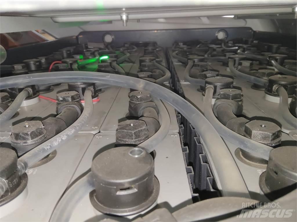Still RX60-30 Elektriniai šakiniai krautuvai