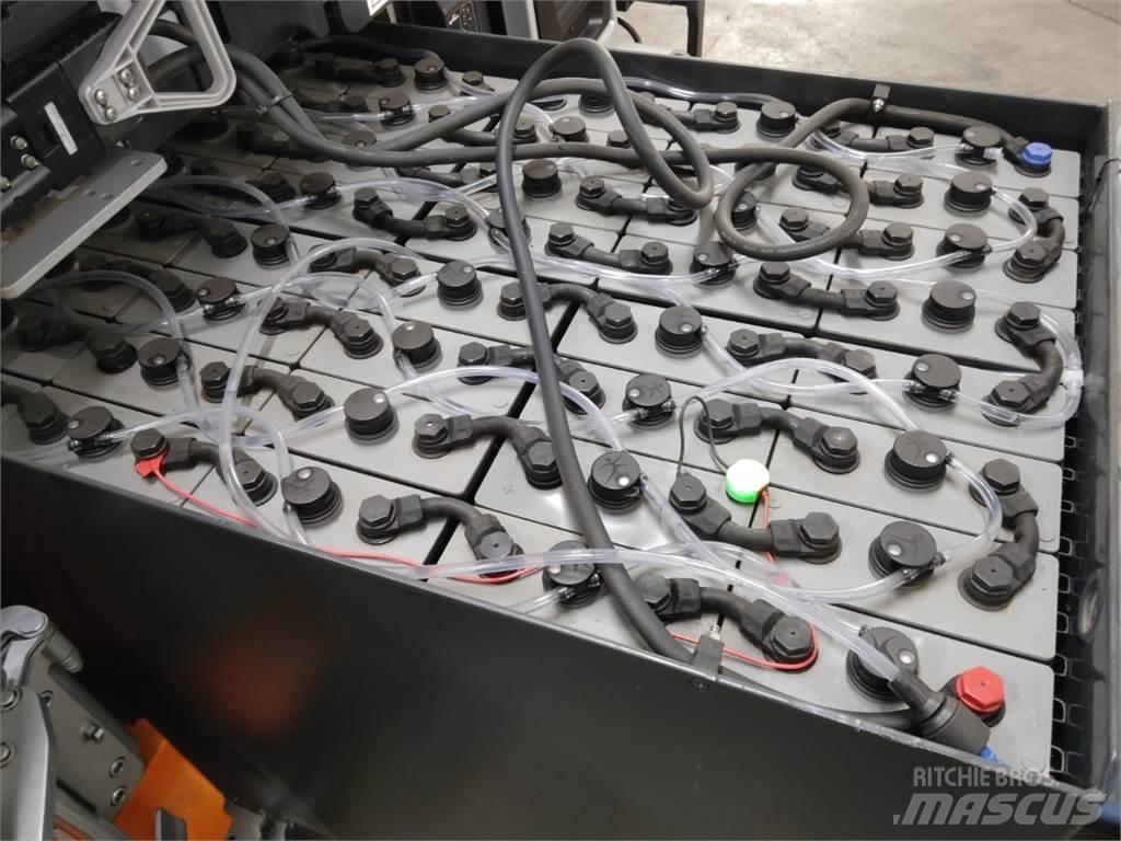 Still RX60-30 Elektriniai šakiniai krautuvai