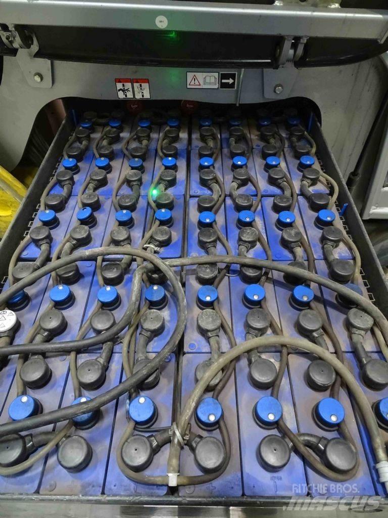 Still RX60-30 Elektriniai šakiniai krautuvai