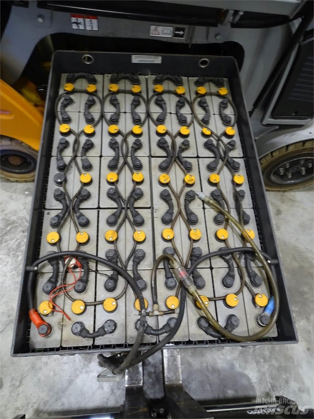 Still RX60-30 Elektriniai šakiniai krautuvai