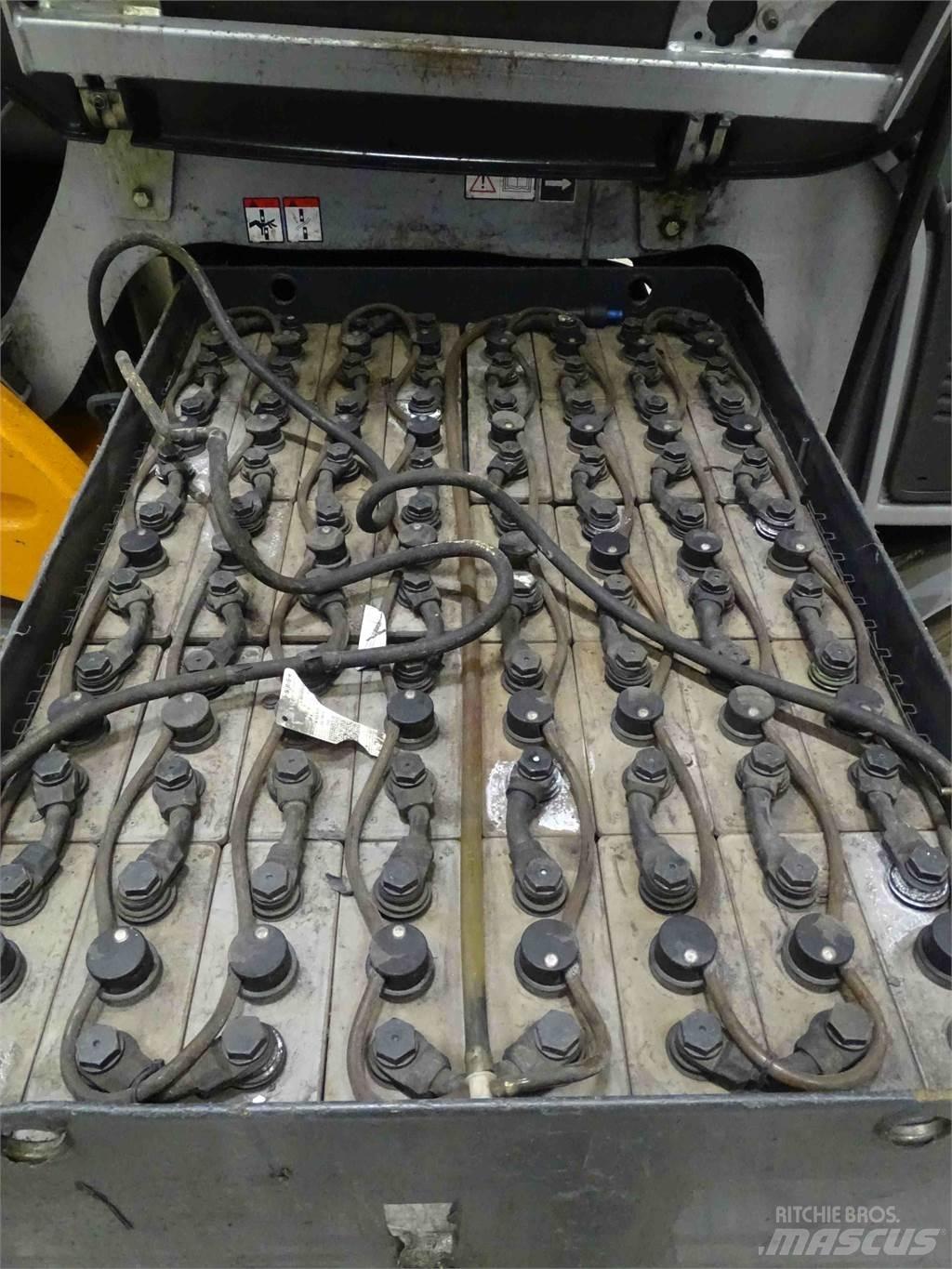Still RX60-30 Elektriniai šakiniai krautuvai