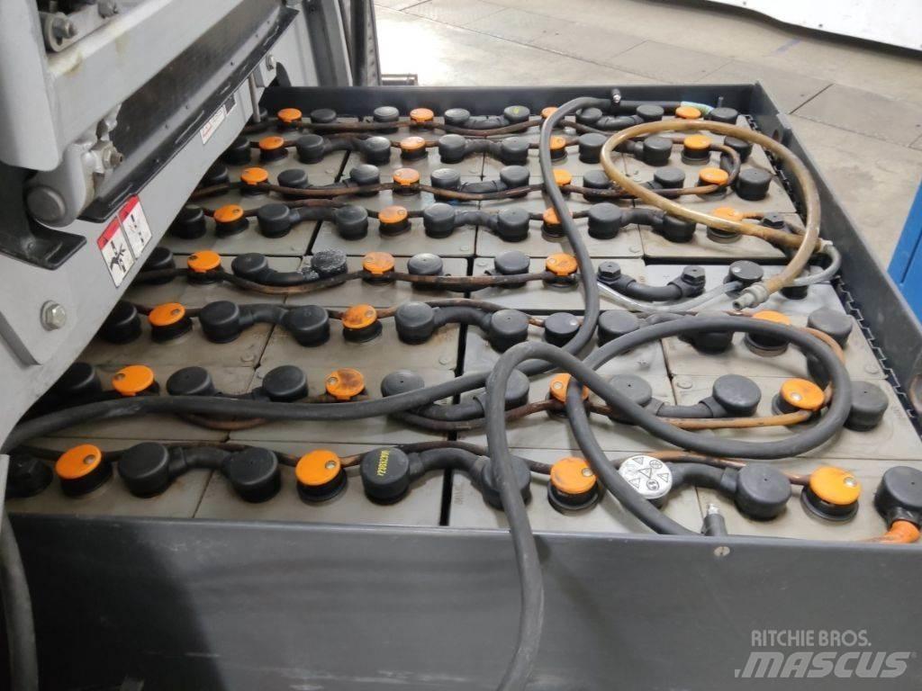 Still RX60-30L Elektriniai šakiniai krautuvai