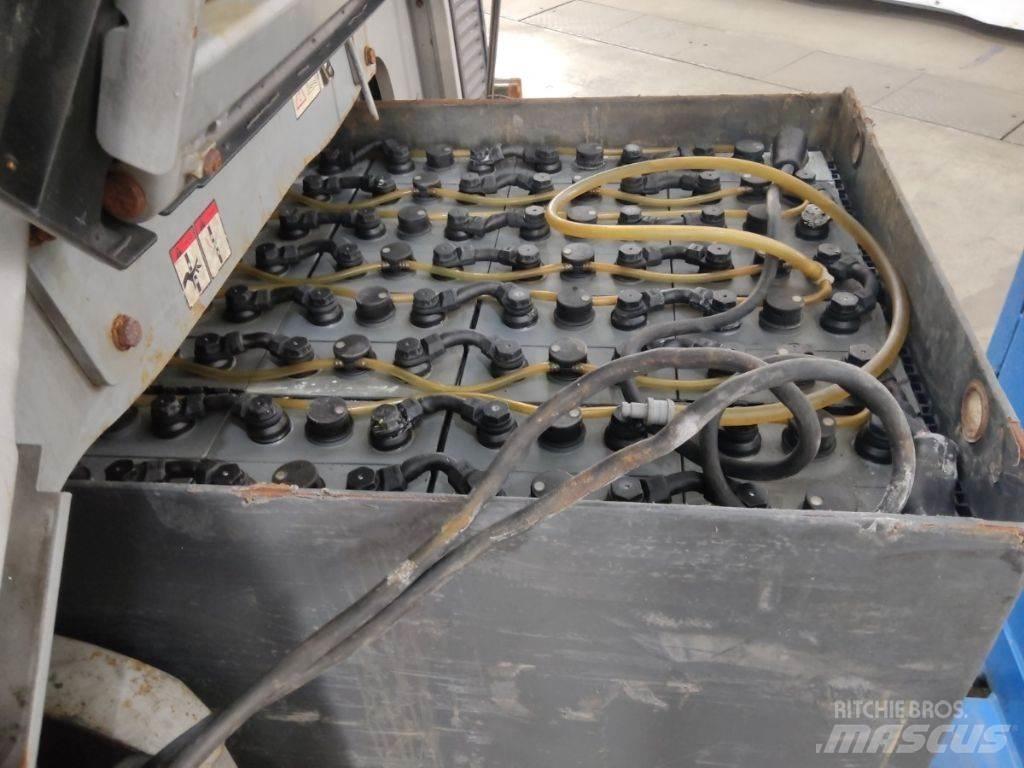 Still RX60-35 Elektriniai šakiniai krautuvai