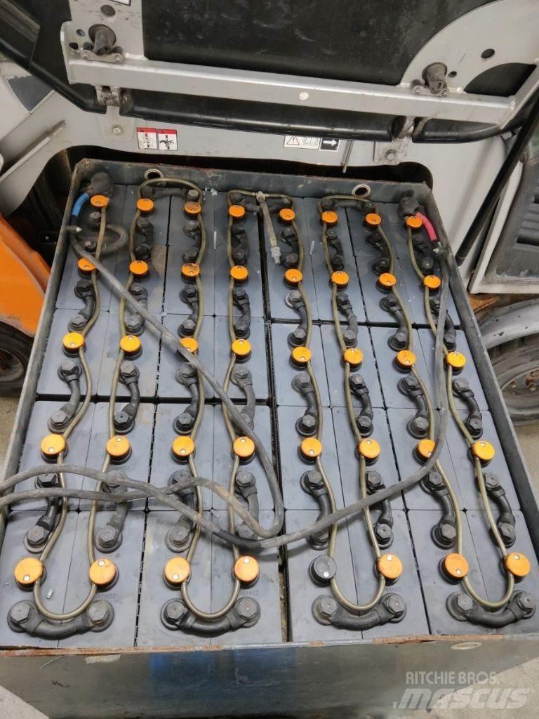 Still RX60-35 Elektriniai šakiniai krautuvai