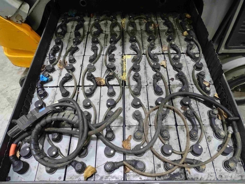 Still RX60-35 Elektriniai šakiniai krautuvai