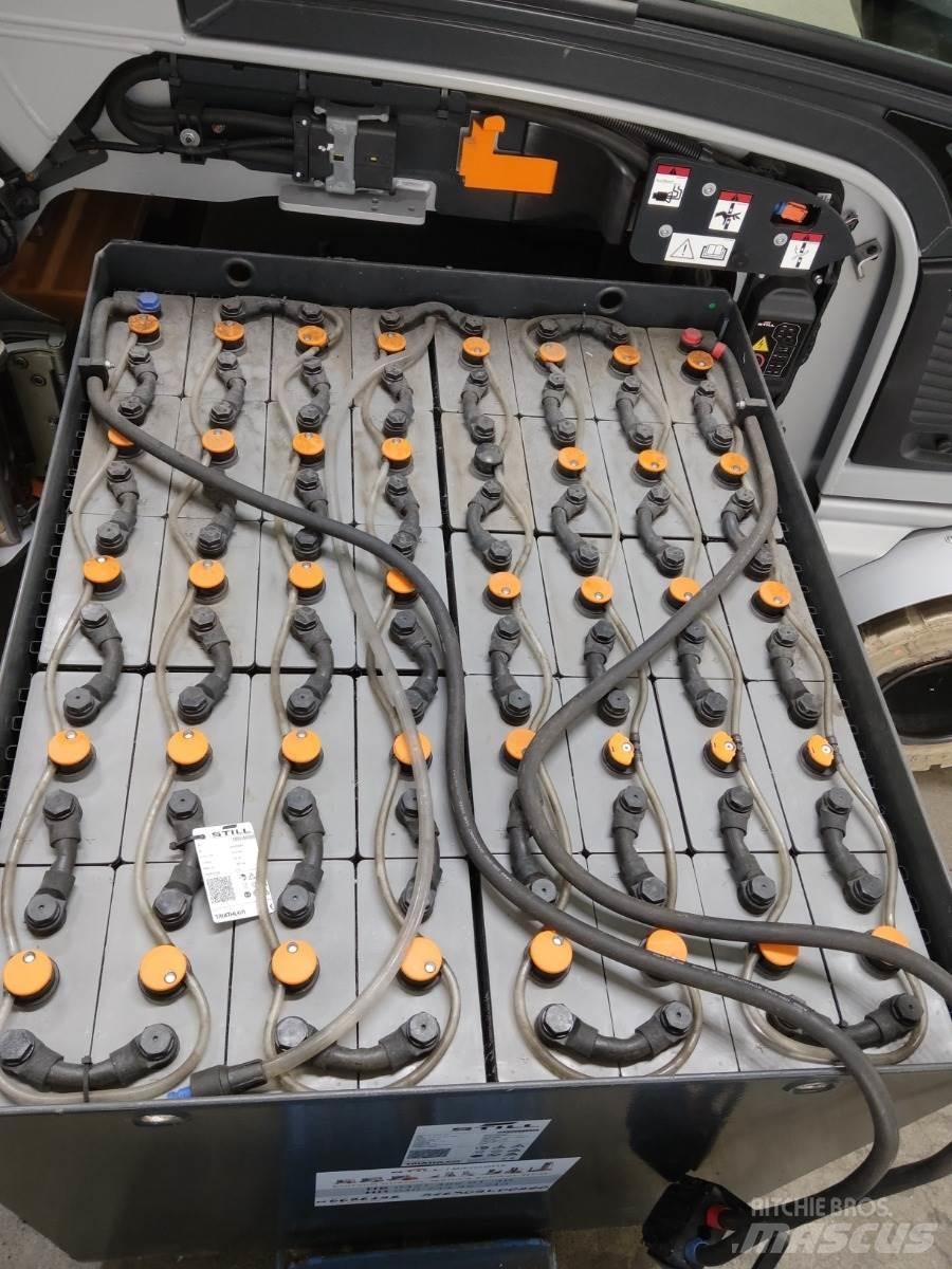 Still RX60-35L Elektriniai šakiniai krautuvai