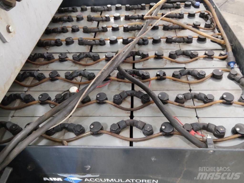 Still RX60-40 Elektriniai šakiniai krautuvai