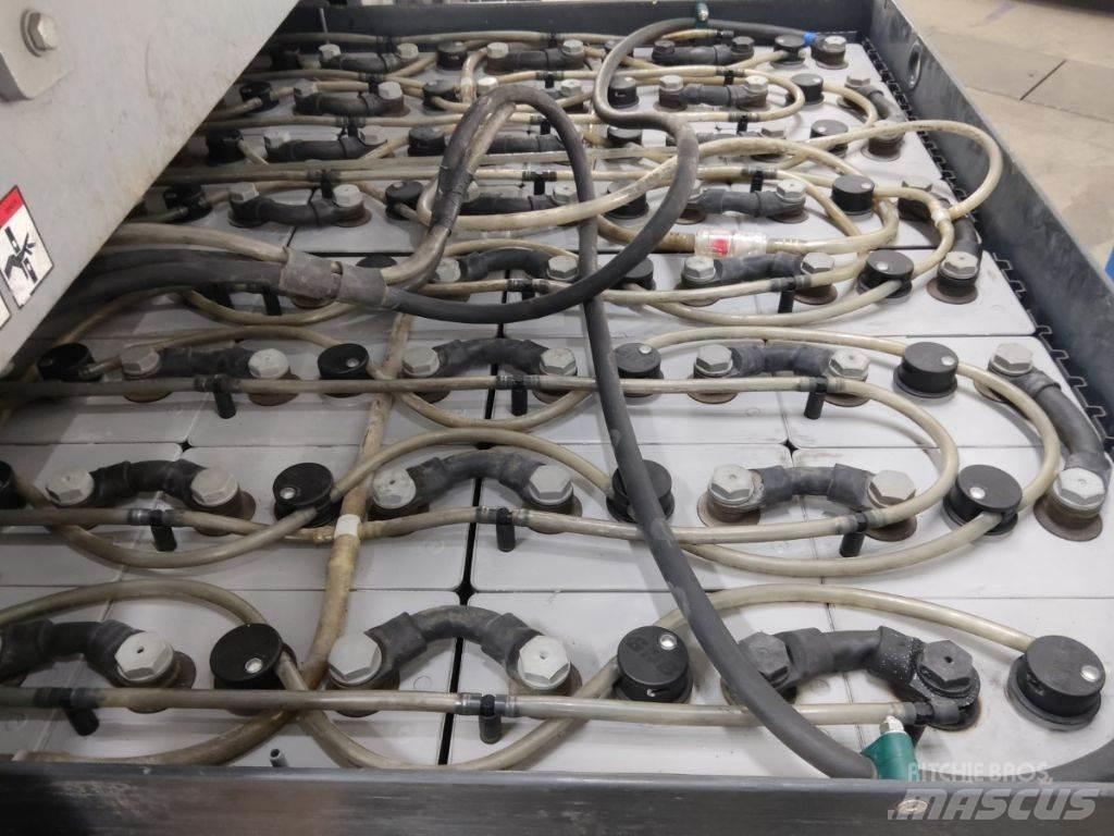 Still RX60-40 Elektriniai šakiniai krautuvai