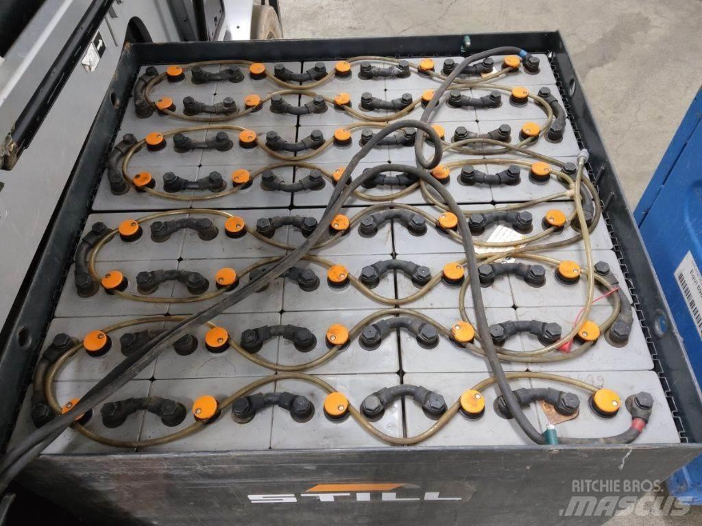 Still RX60-40 Elektriniai šakiniai krautuvai