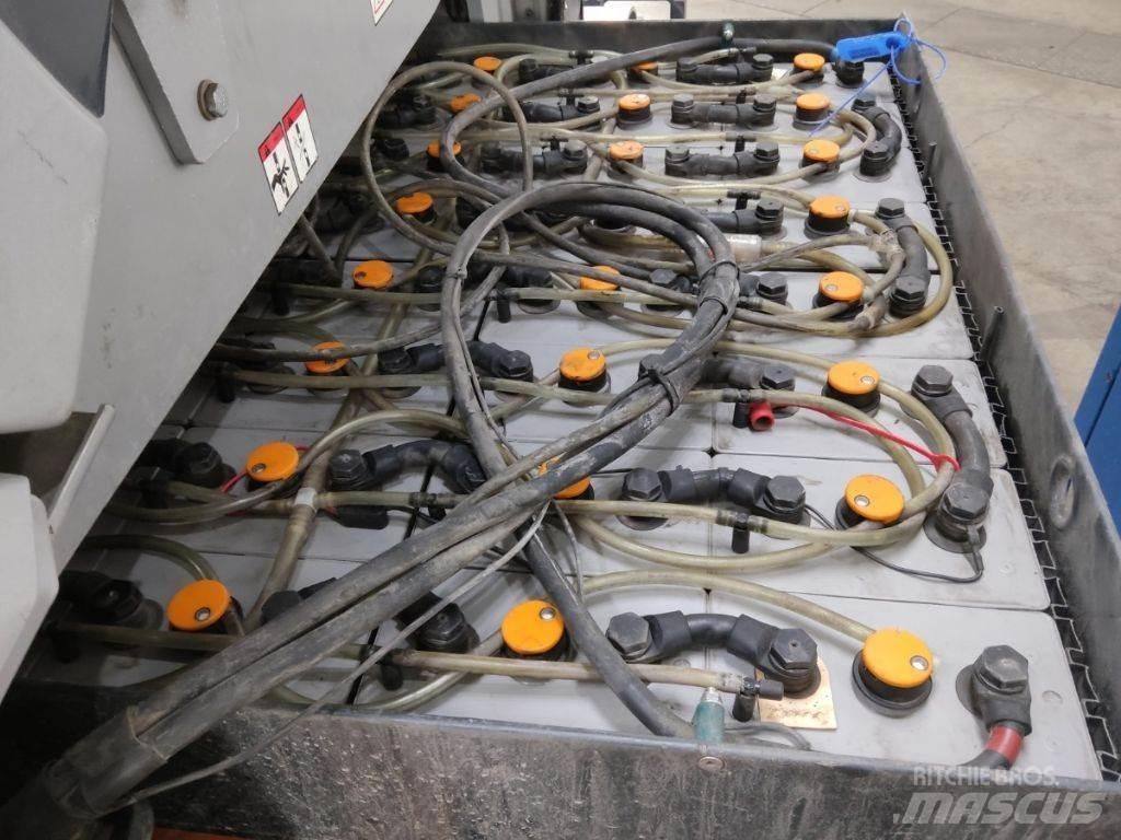 Still RX60-40 Elektriniai šakiniai krautuvai