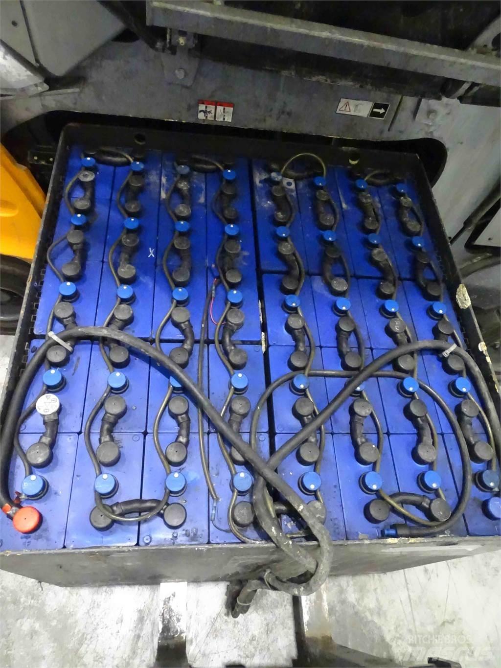 Still RX60-40 Elektriniai šakiniai krautuvai