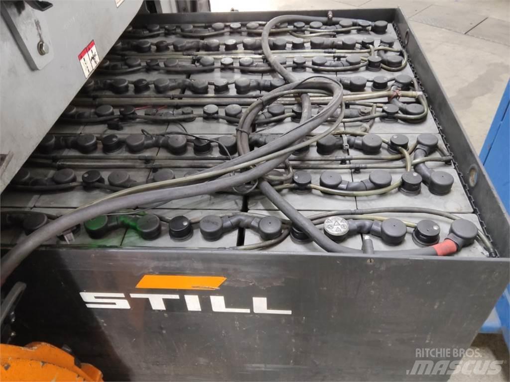 Still RX60-40 Elektriniai šakiniai krautuvai