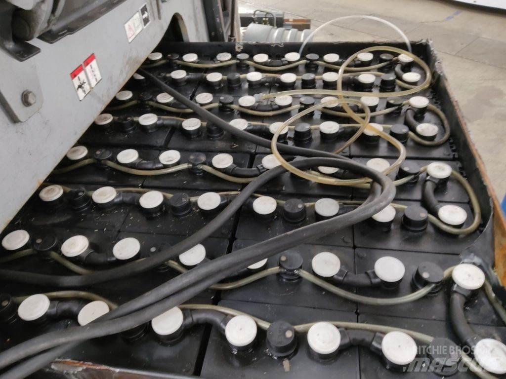 Still RX60-50 Elektriniai šakiniai krautuvai