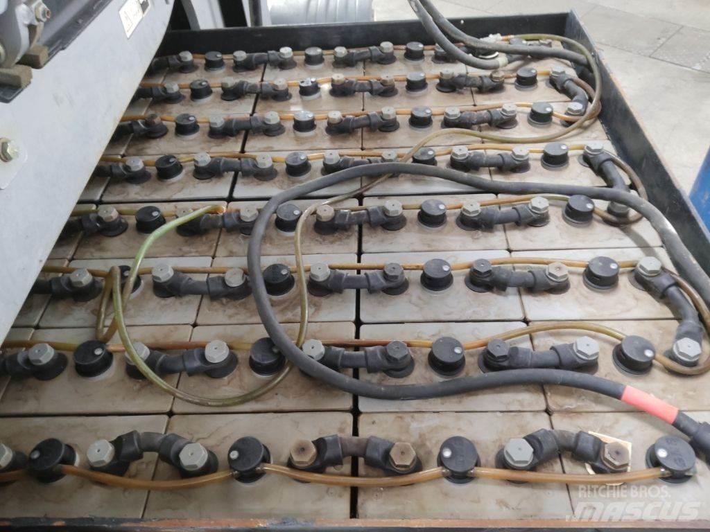 Still RX60-50 Elektriniai šakiniai krautuvai