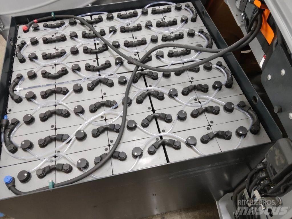 Still RX60-50 Elektriniai šakiniai krautuvai