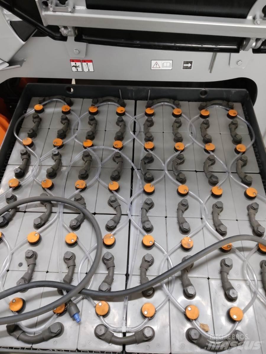 Still RX60-50 Elektriniai šakiniai krautuvai