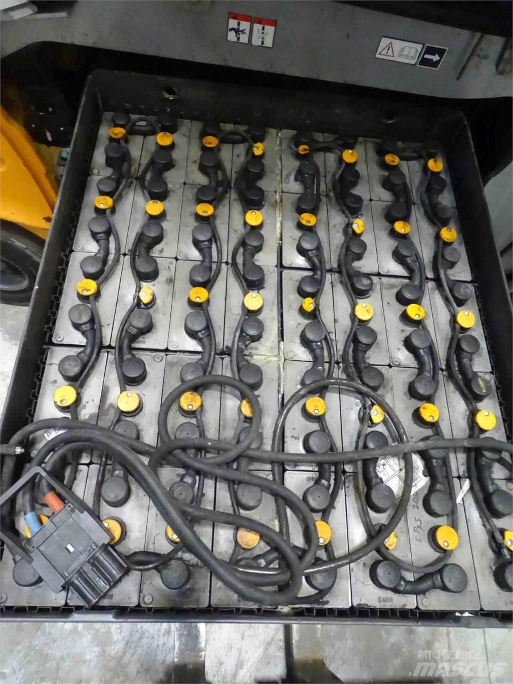 Still RX60-50 Elektriniai šakiniai krautuvai